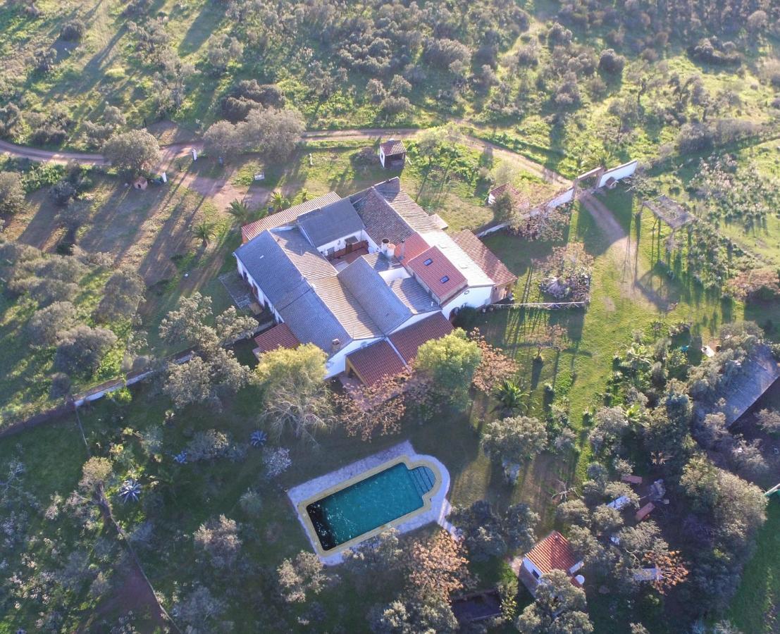Casa Rural La Coscoja 梅里达 外观 照片