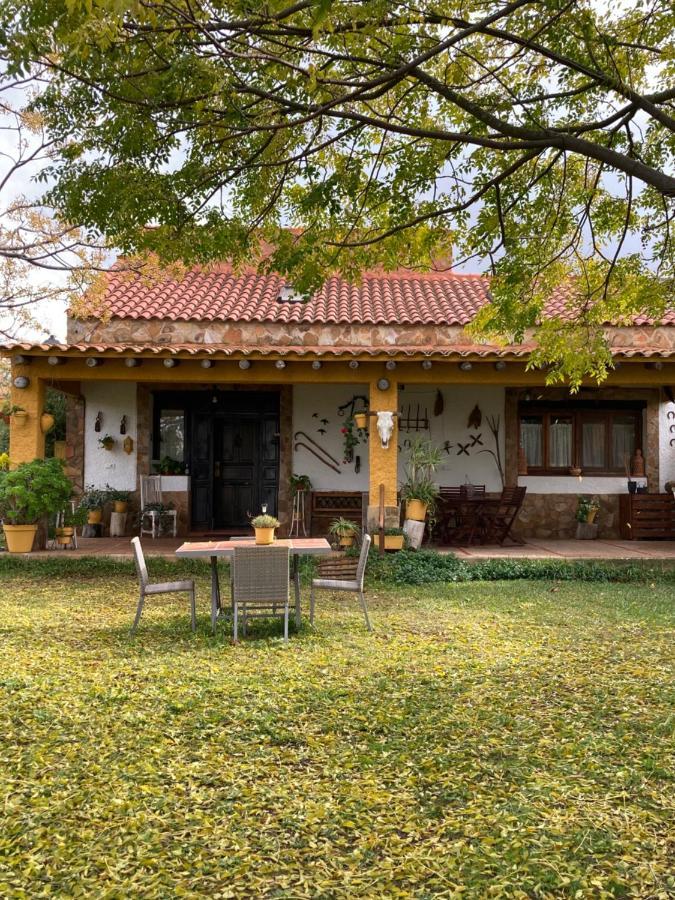 Casa Rural La Coscoja 梅里达 外观 照片