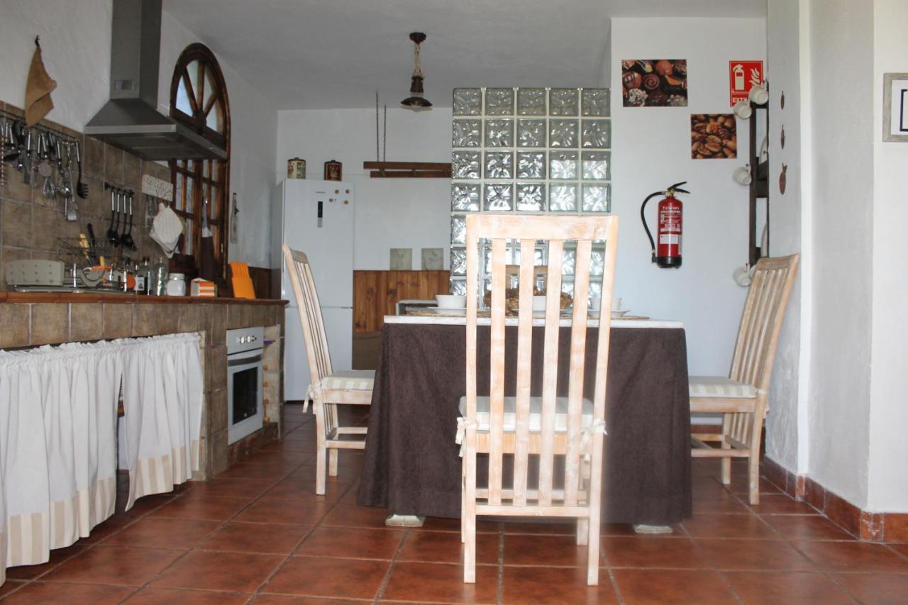 Casa Rural La Coscoja 梅里达 外观 照片